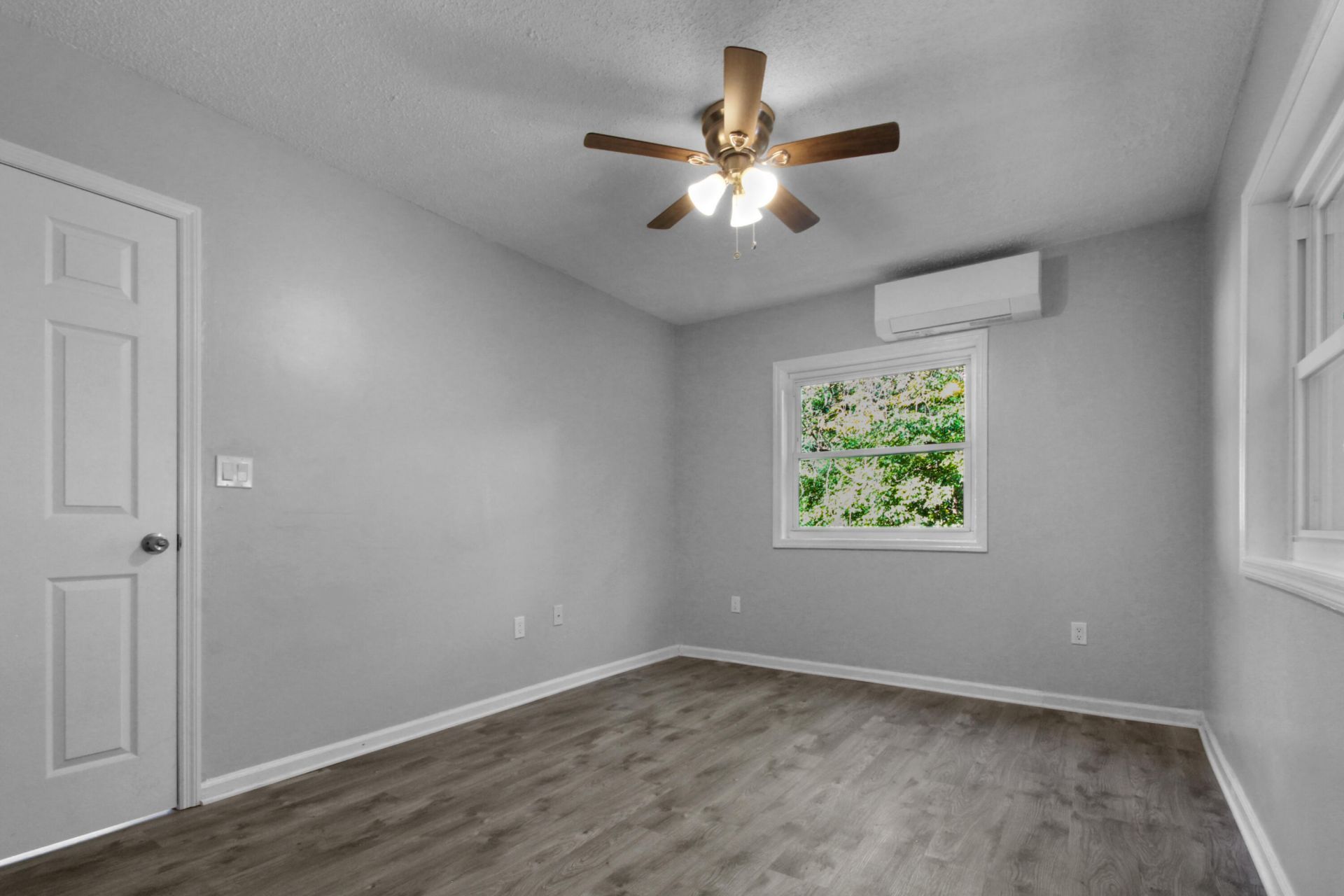 4331 Andrews Street Photo 12
