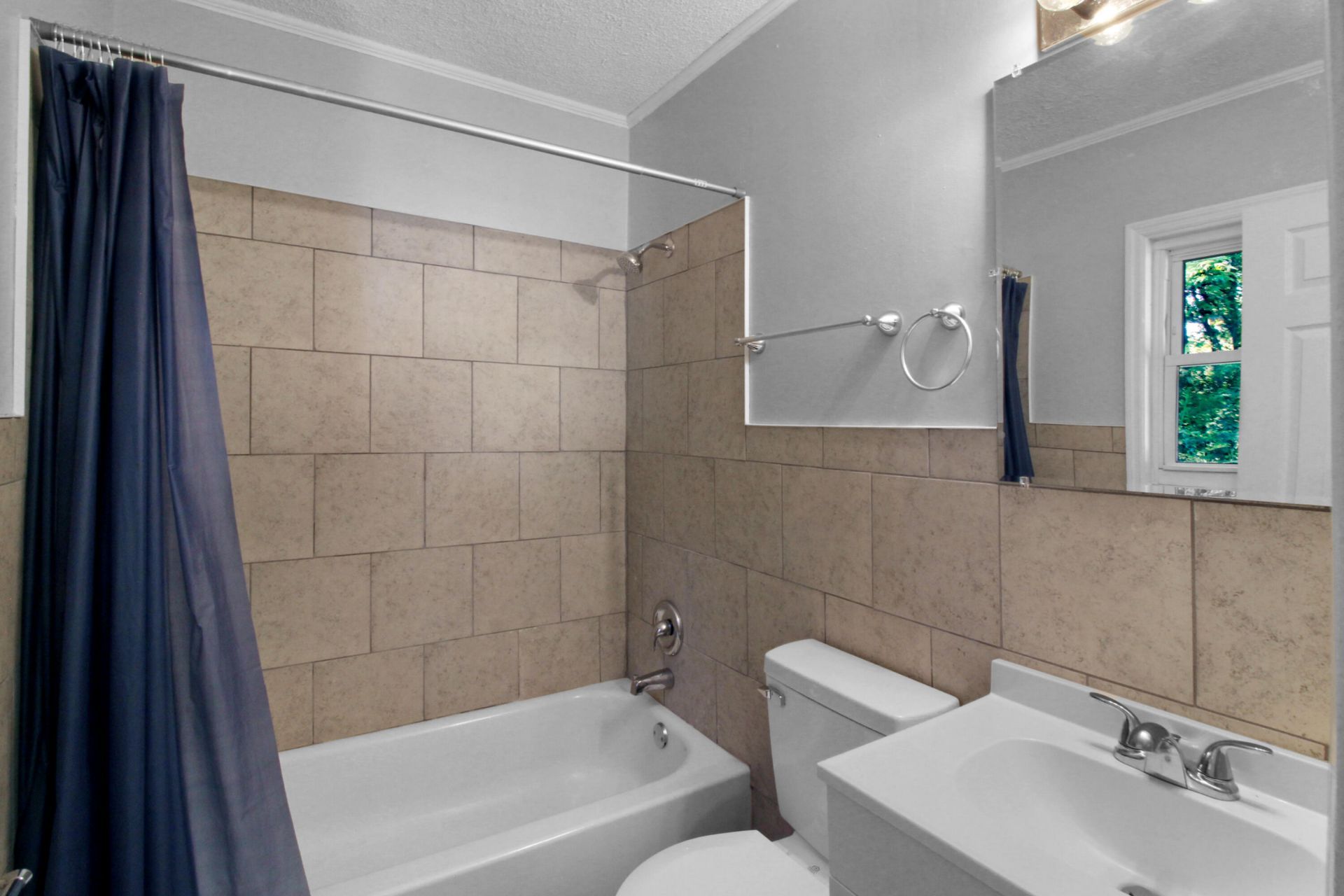 4331 Andrews Street Photo 13