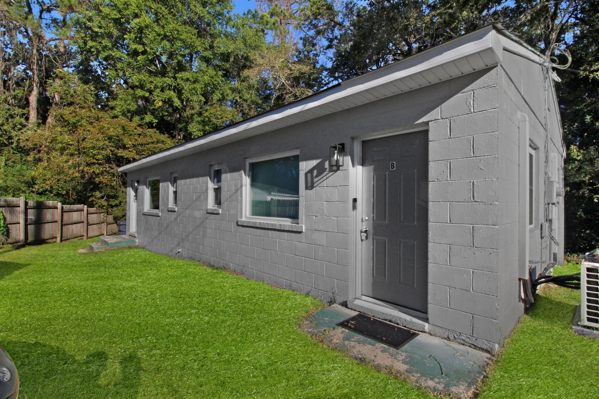 4331 Andrews Street Photo 15