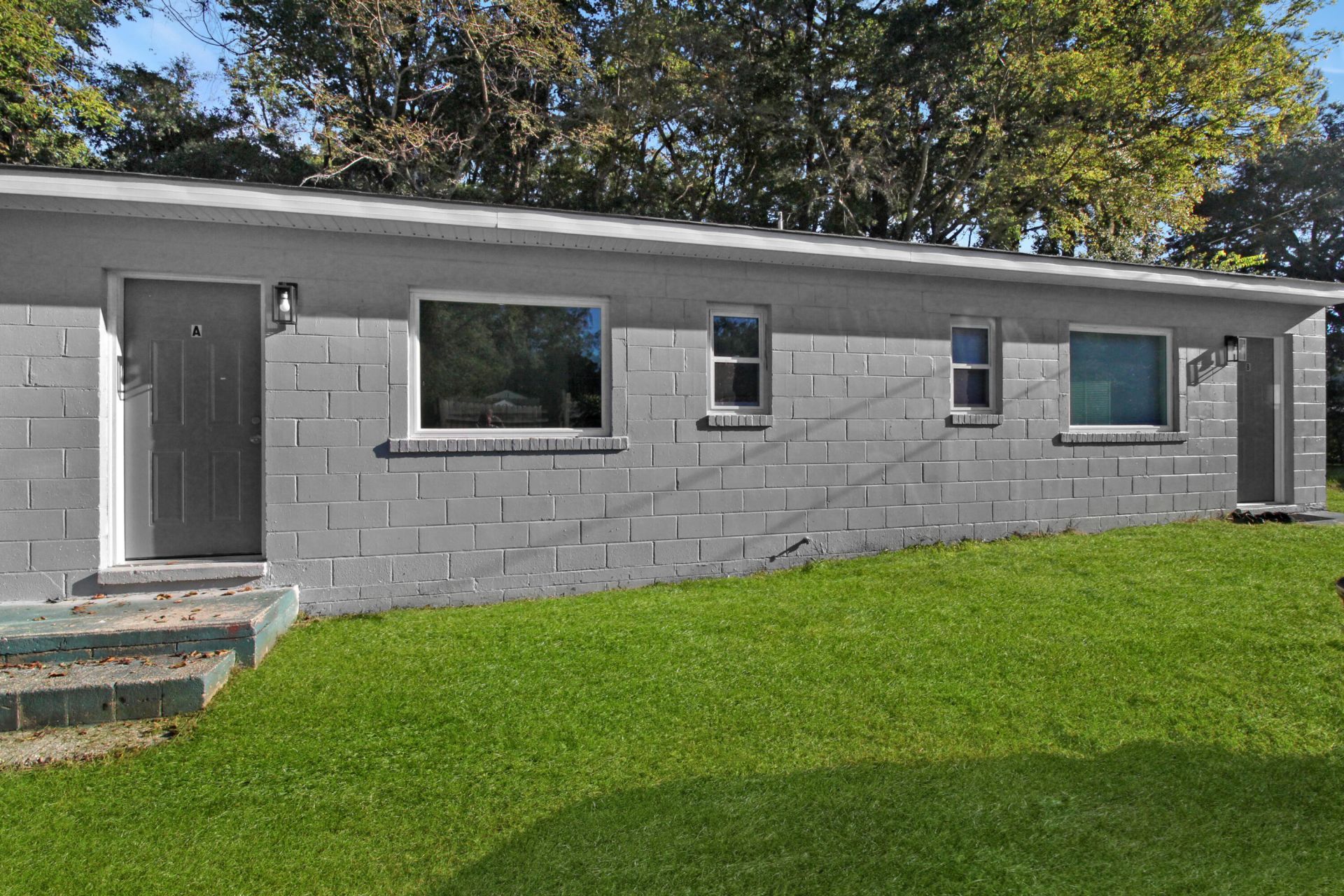 4331 Andrews Street Photo 4
