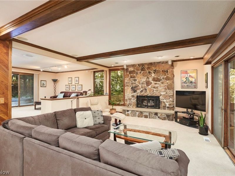 302 Hatch Road, Wadsworth, OH 44281 Photo 5
