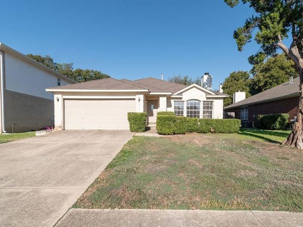 7104 Quimper LN , Austin, TX 78749
