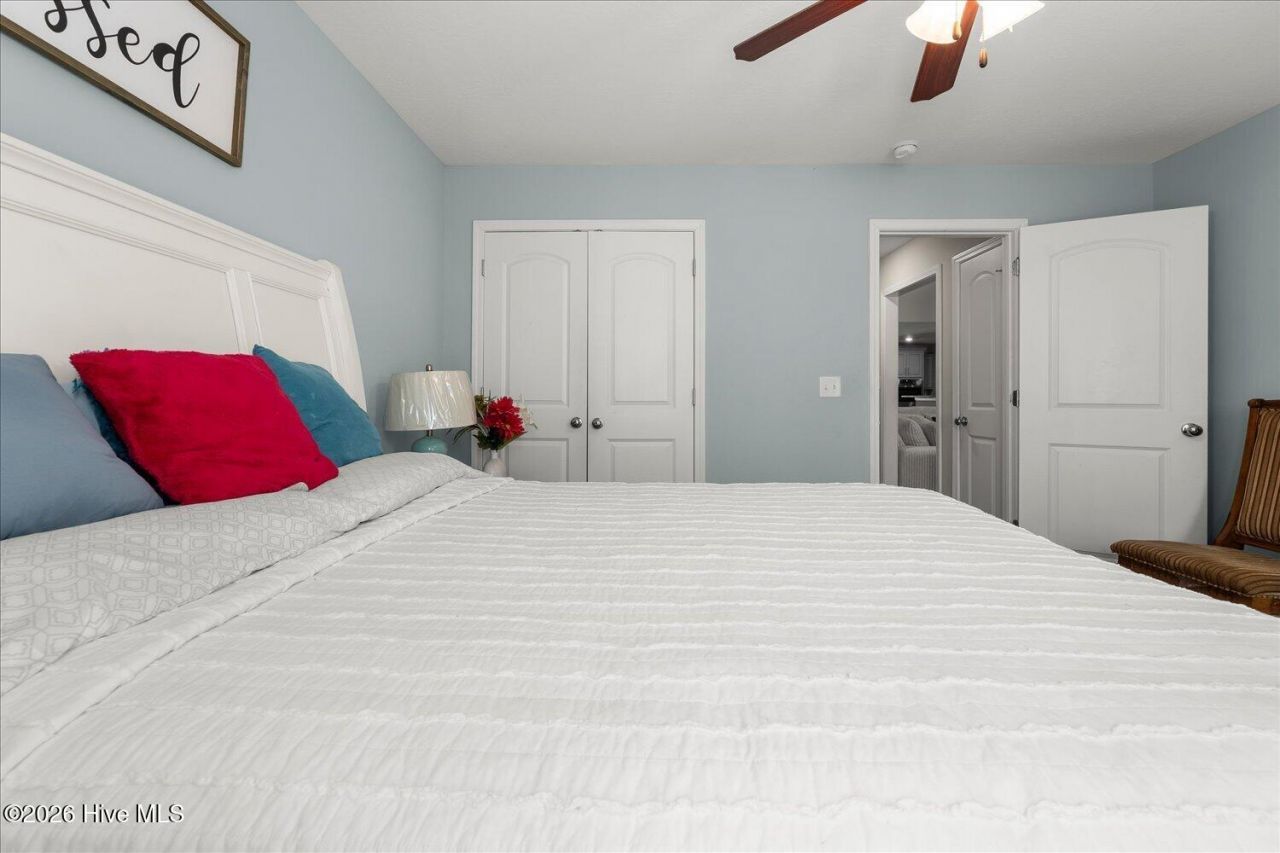 1216 Bubbling Springs Drive Photo 7