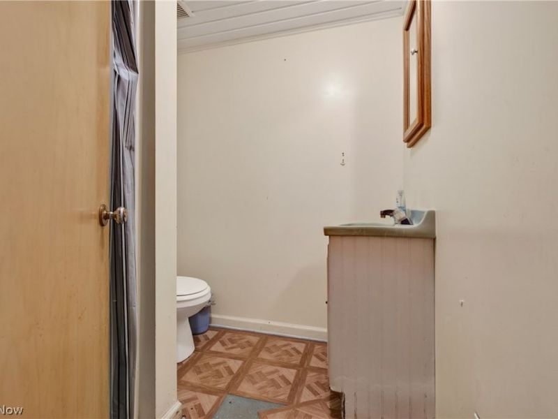 1222 W 6th Street, Lorain, OH 44052 Photo 18
