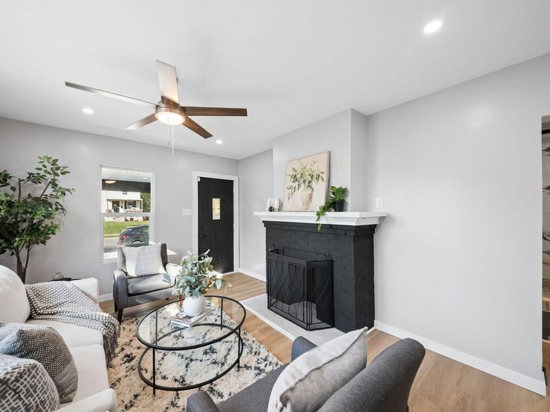 2033 Denune Avenue, Columbus, OH 43211 Photo 6