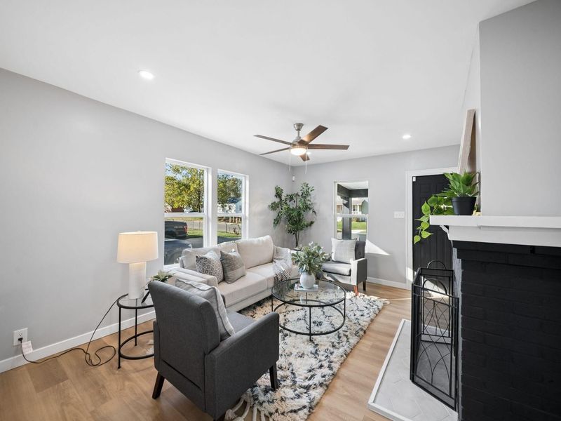 2033 Denune Avenue, Columbus, OH 43211 Photo 7