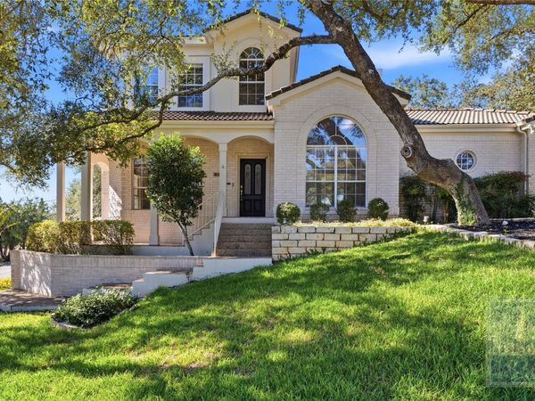 501 Rolling Green DR, Lakeway, TX 78734