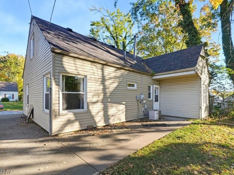 1528 Myrtle Avenue, Cuyahoga Falls, OH 44221 Photo 21
