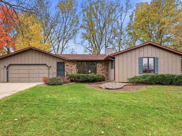 1320 OASIS DRIVE, Green Bay, WI 54313