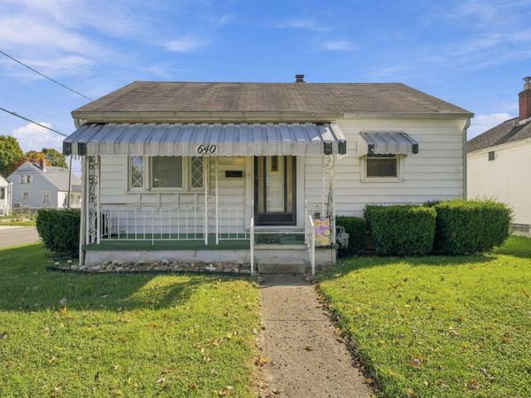 640 N Roosevelt Avenue , Lancaster, OH 43130