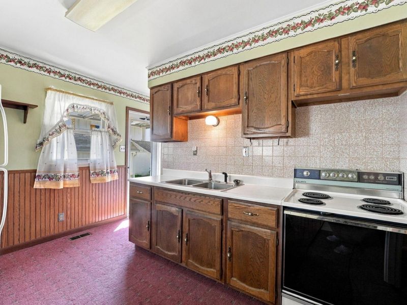 640 N Roosevelt Avenue, Lancaster, OH 43130 Photo 10