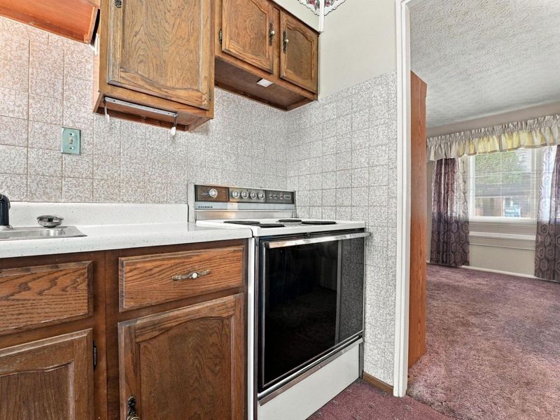 640 N Roosevelt Avenue, Lancaster, OH 43130 Photo 14