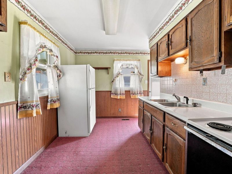 640 N Roosevelt Avenue, Lancaster, OH 43130 Photo 9
