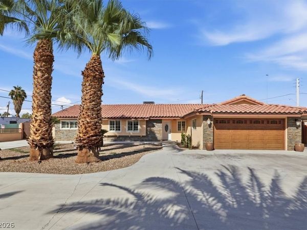 3936 Jewel Avenue , Las Vegas, NV 89121