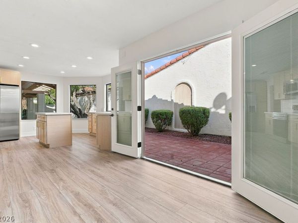 2309 Calle De Nuevo , Las Vegas, NV 89102