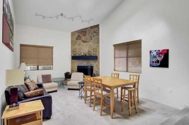 271 Alexandra Drive Photo 32