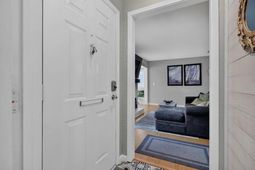 271 Alexandra Drive photo 4