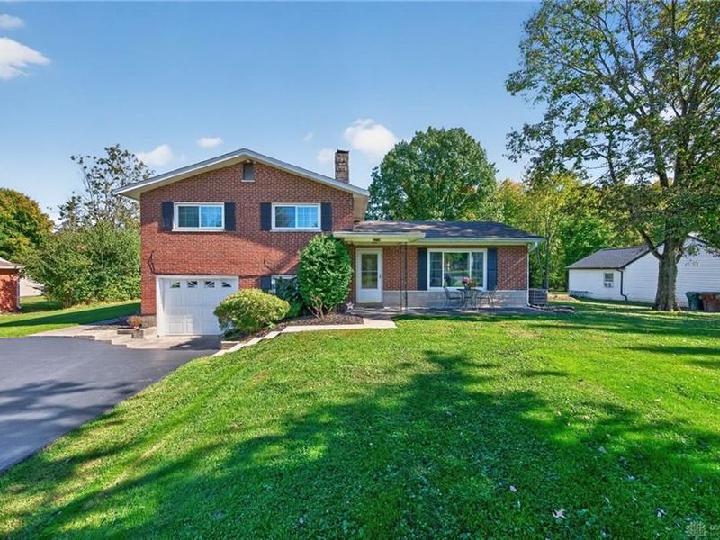6274 Winding Way, Hamilton Township, OH 45039 Photo 3