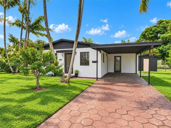 301 SW 12th Ave , Delray Beach, FL 33444