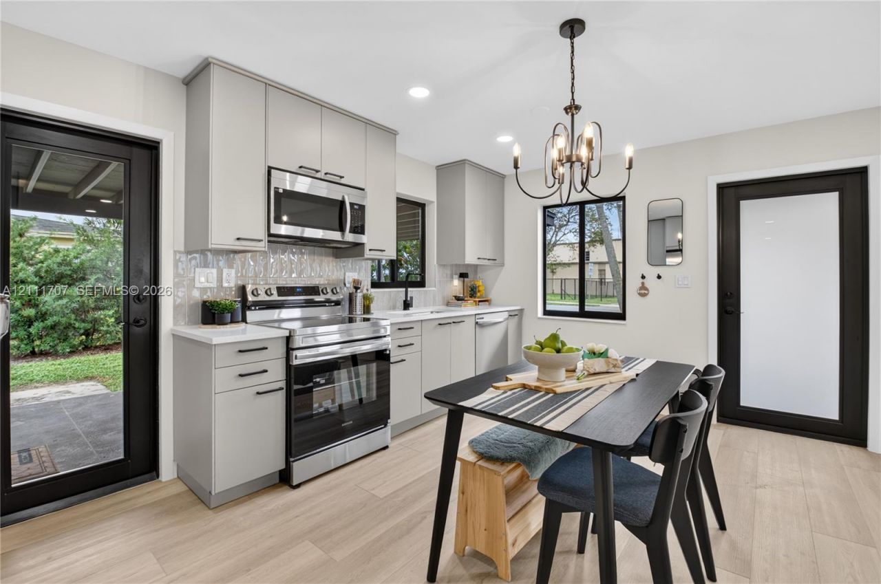 301 SW 12th Ave , Delray Beach, FL 33444 Photo