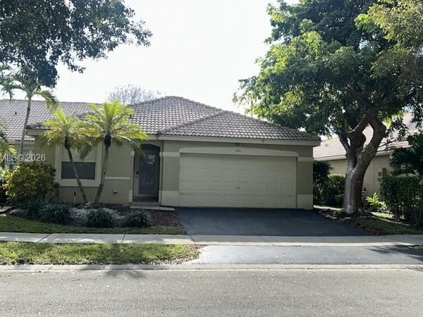 4101 Pine Ridge Ln , Weston, FL 33331