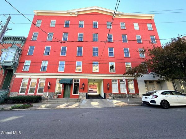 270 Hudson Avenue, Unit # 104, Albany, NY 12210