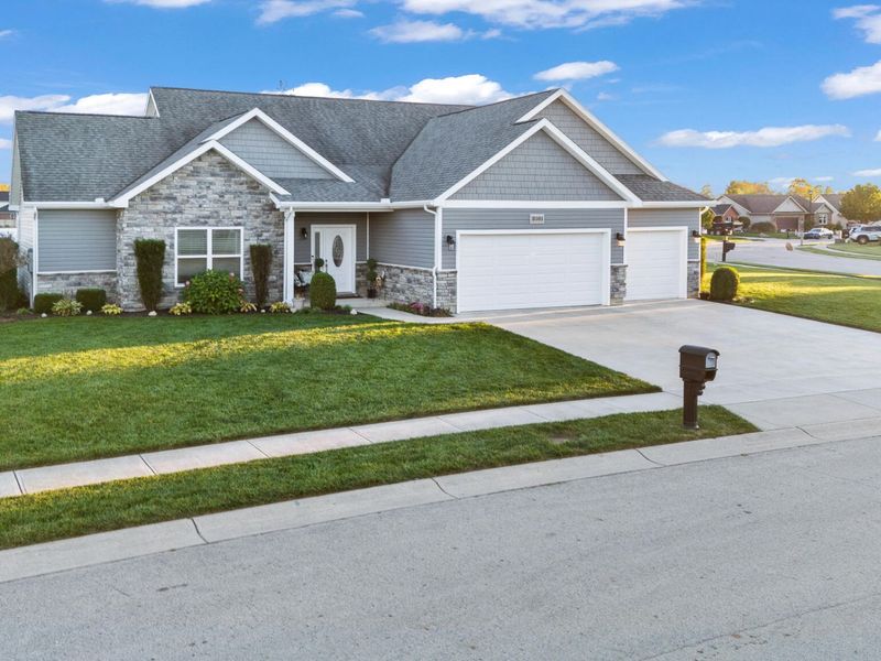 3101 Seminole Way, Piqua, OH 45356 Photo 2