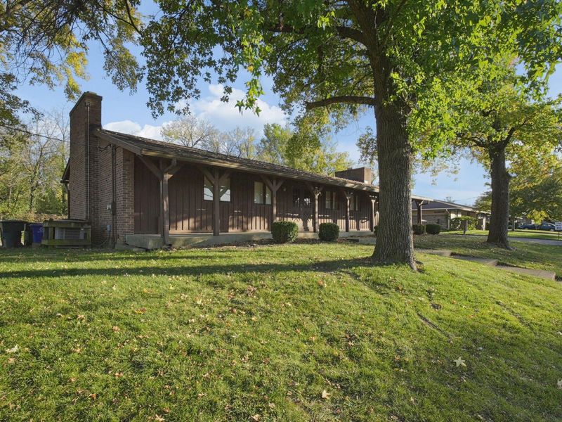 2336 Woodbrook Circle N, Unit B, Columbus, OH 43223 Photo 23