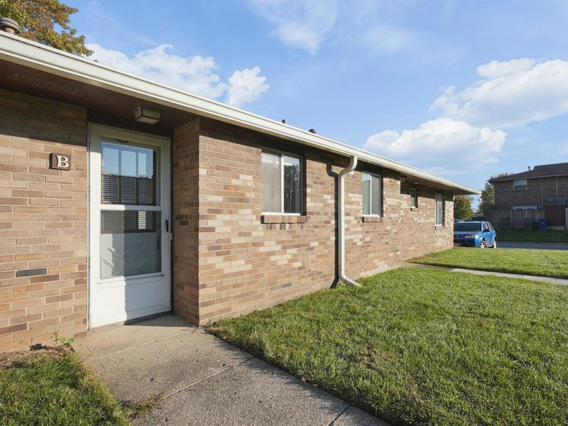 2336 Woodbrook Circle N, Unit B, Columbus, OH 43223 Photo 27