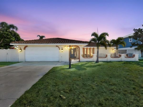 6523 KING PALM WAY , APOLLO BEACH, FL 33572