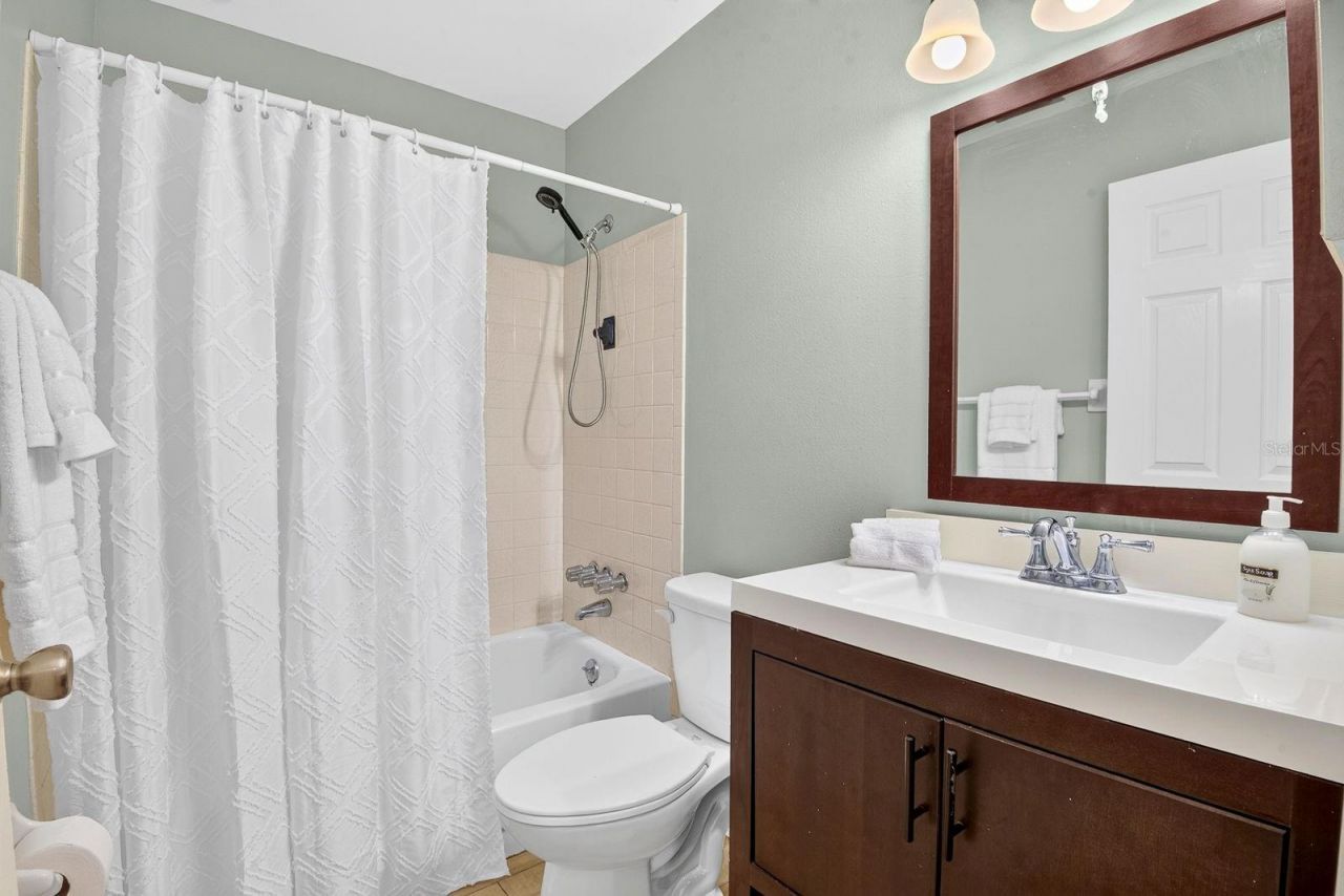 390 301 Boulevard W, Unit 10C, Bradenton, FL 34205 Photo