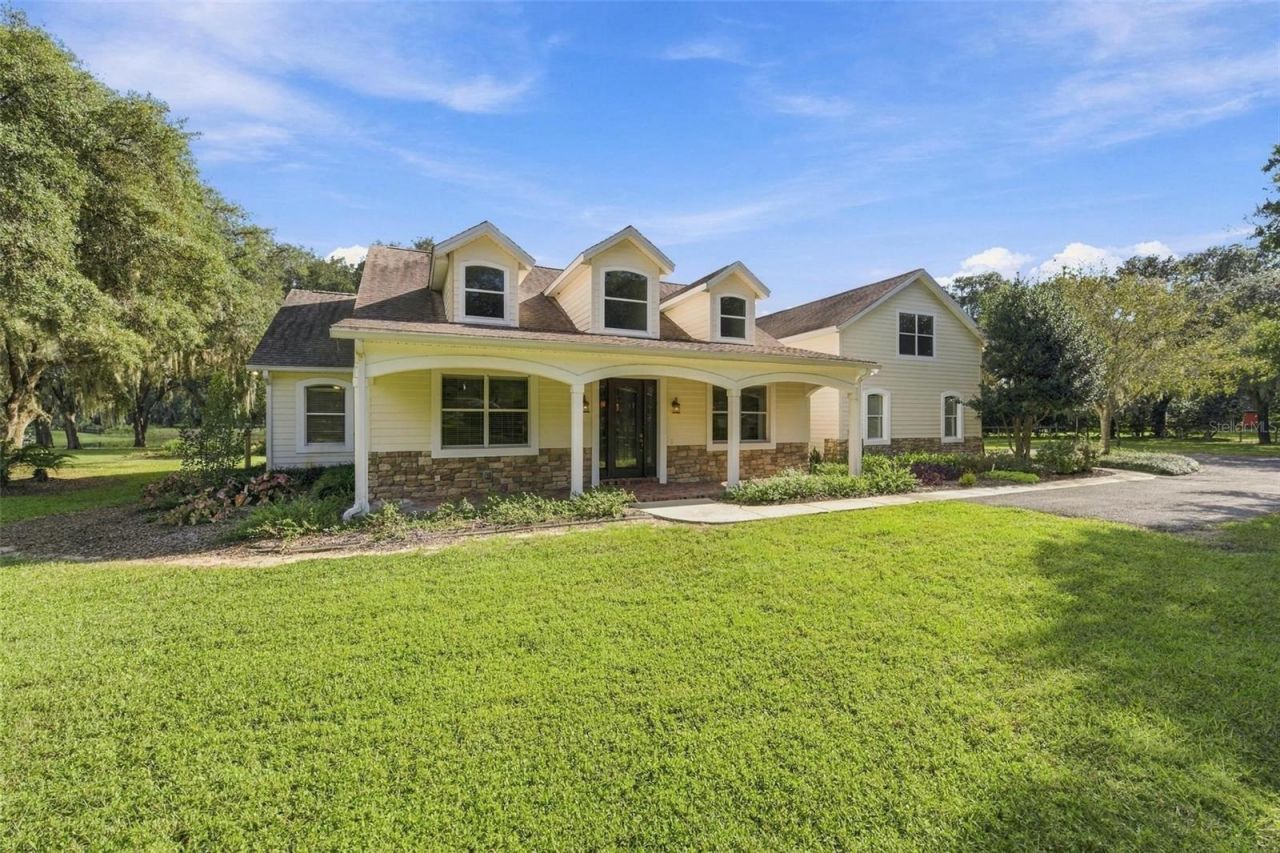 15330 Sky Lake Lane, Tavares, FL 32778 Photo