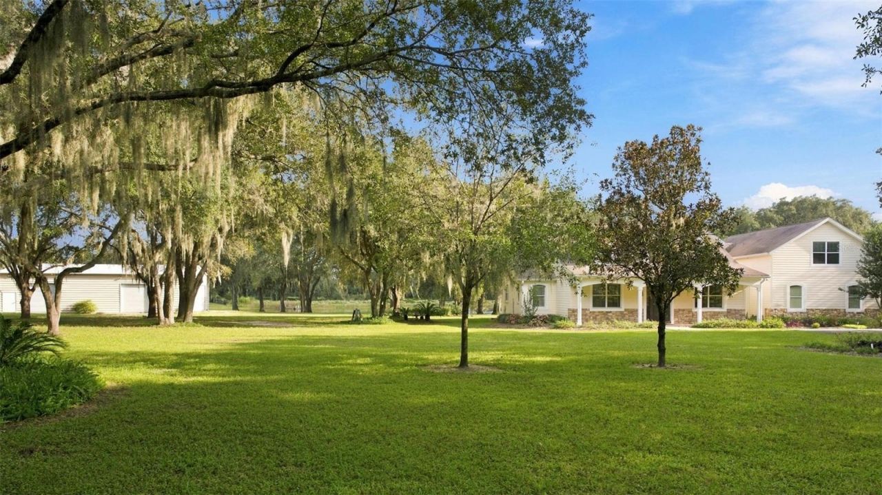 15330 Sky Lake Lane, Tavares, FL 32778 Photo