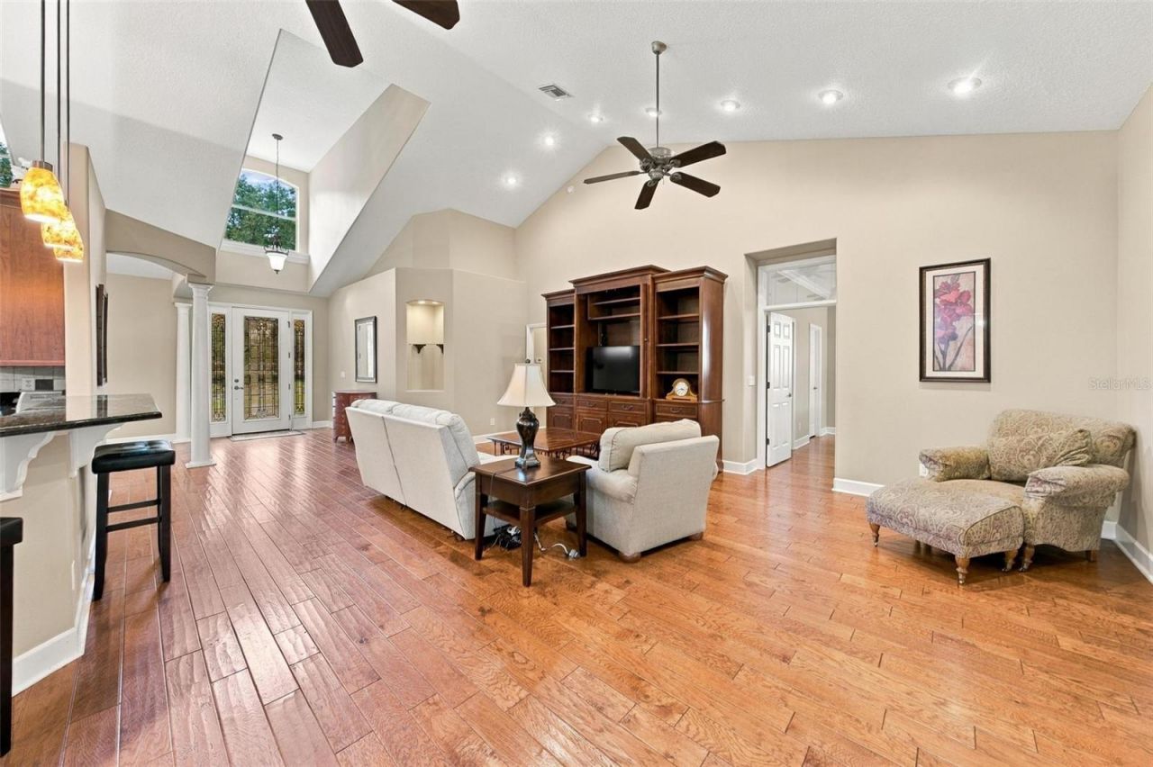 15330 Sky Lake Lane, Tavares, FL 32778 Photo