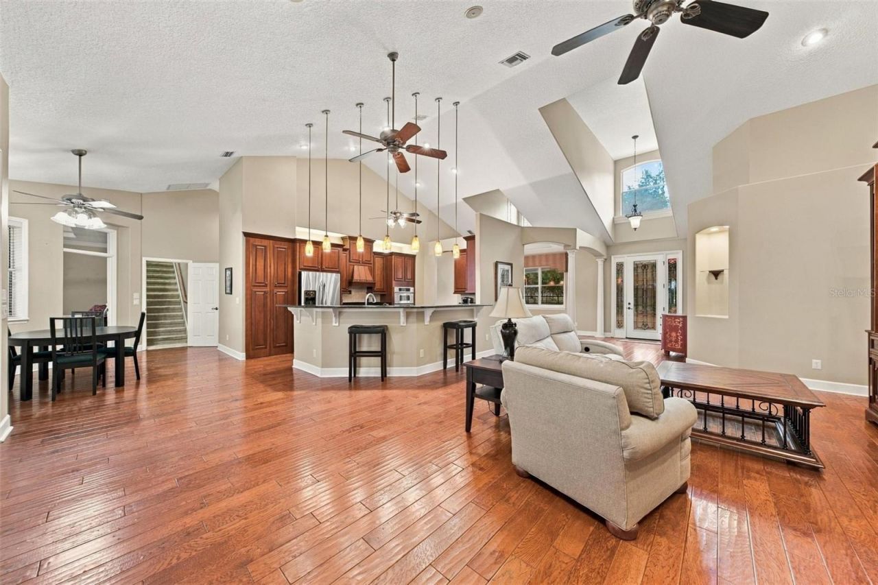 15330 Sky Lake Lane, Tavares, FL 32778 Photo