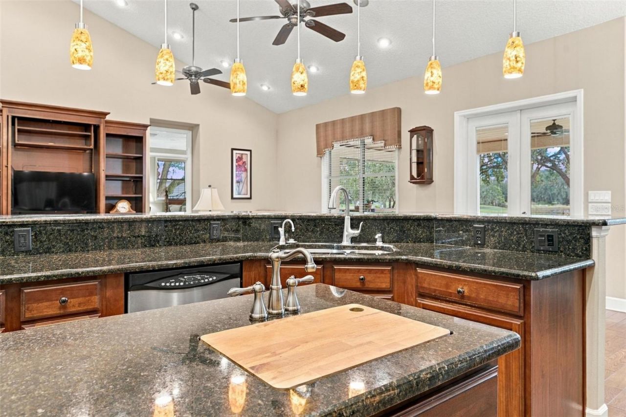 15330 Sky Lake Lane, Tavares, FL 32778 Photo