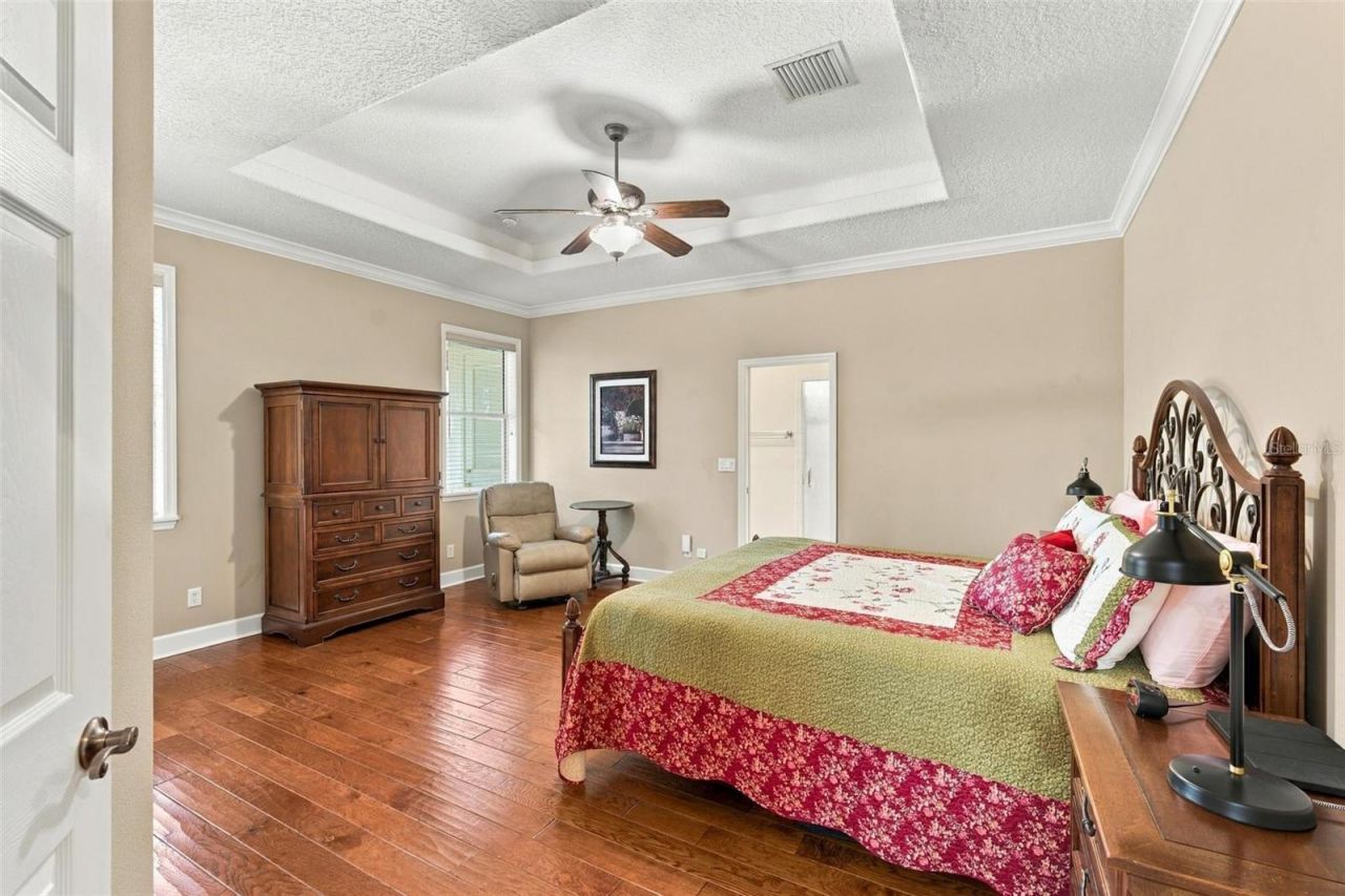 15330 Sky Lake Lane, Tavares, FL 32778 Photo
