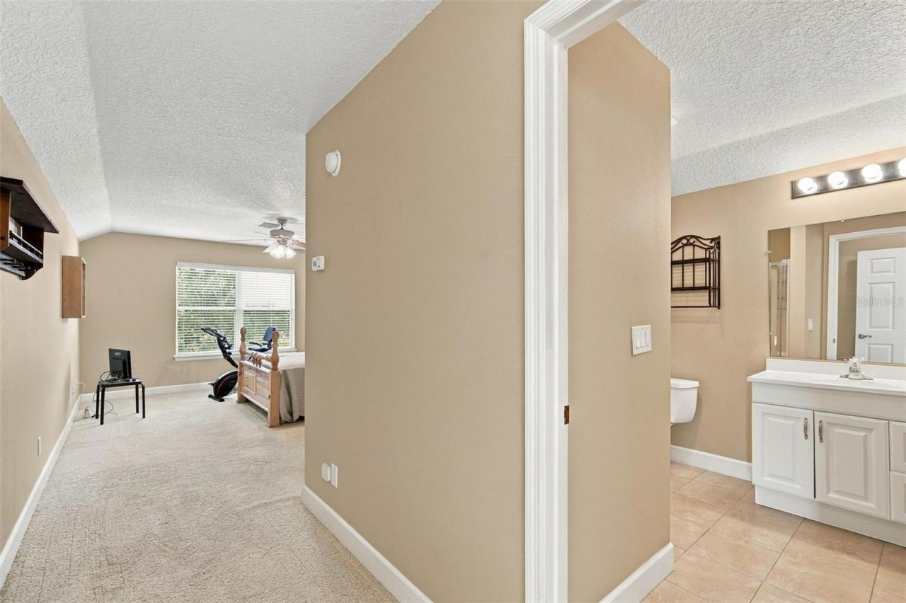 15330 Sky Lake Lane, Tavares, FL 32778 Photo