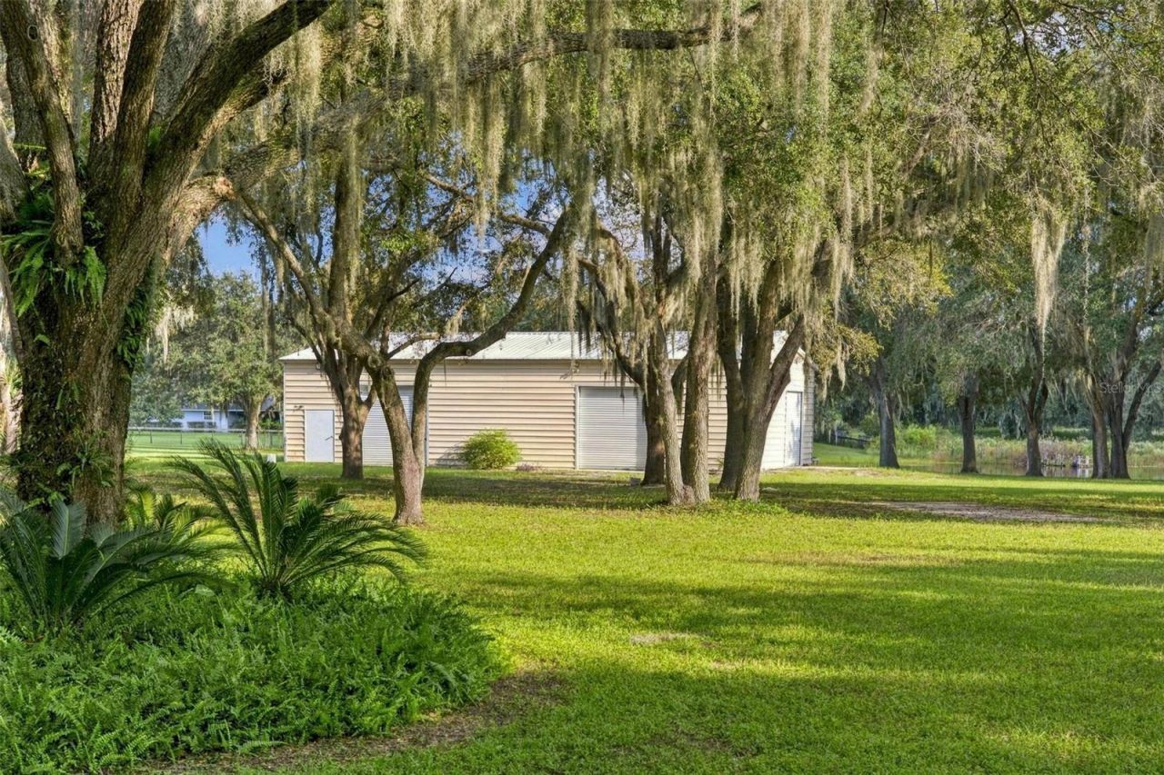 15330 Sky Lake Lane, Tavares, FL 32778 Photo