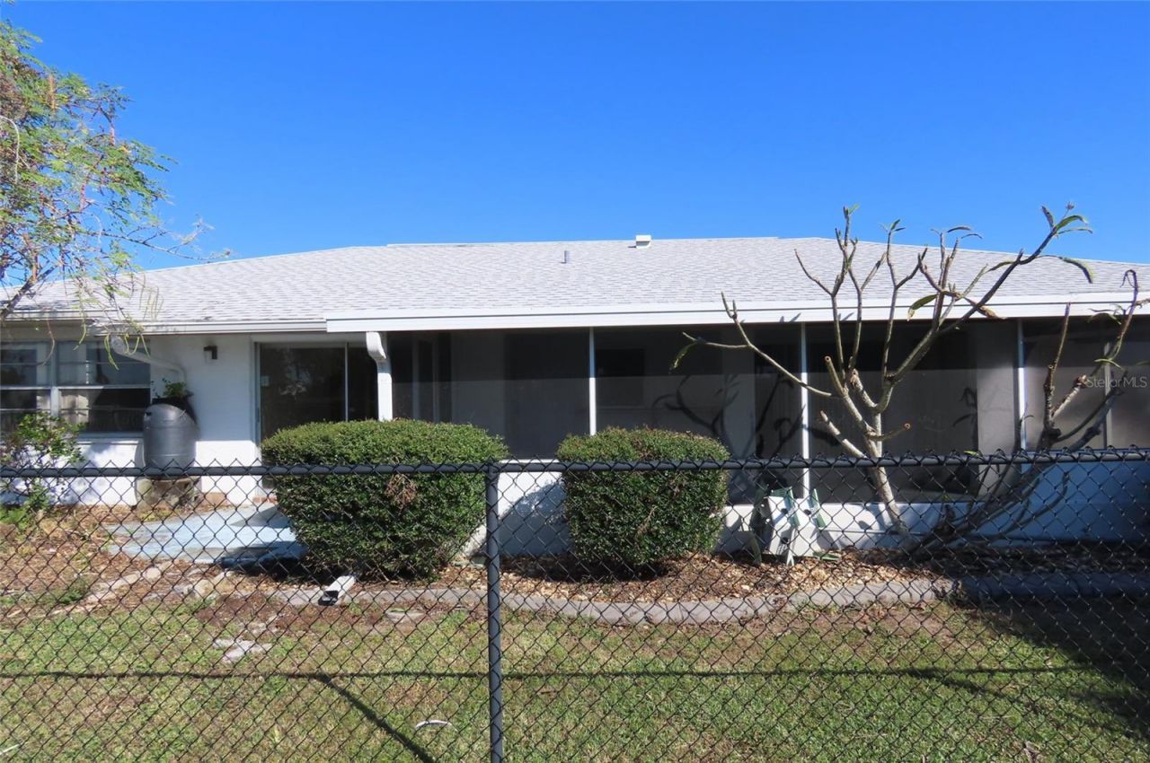 910 El Rancho Drive , Sun City Center, FL 33573 Photo