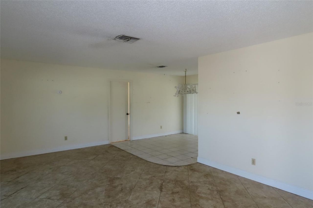 910 El Rancho Drive , Sun City Center, FL 33573 Photo