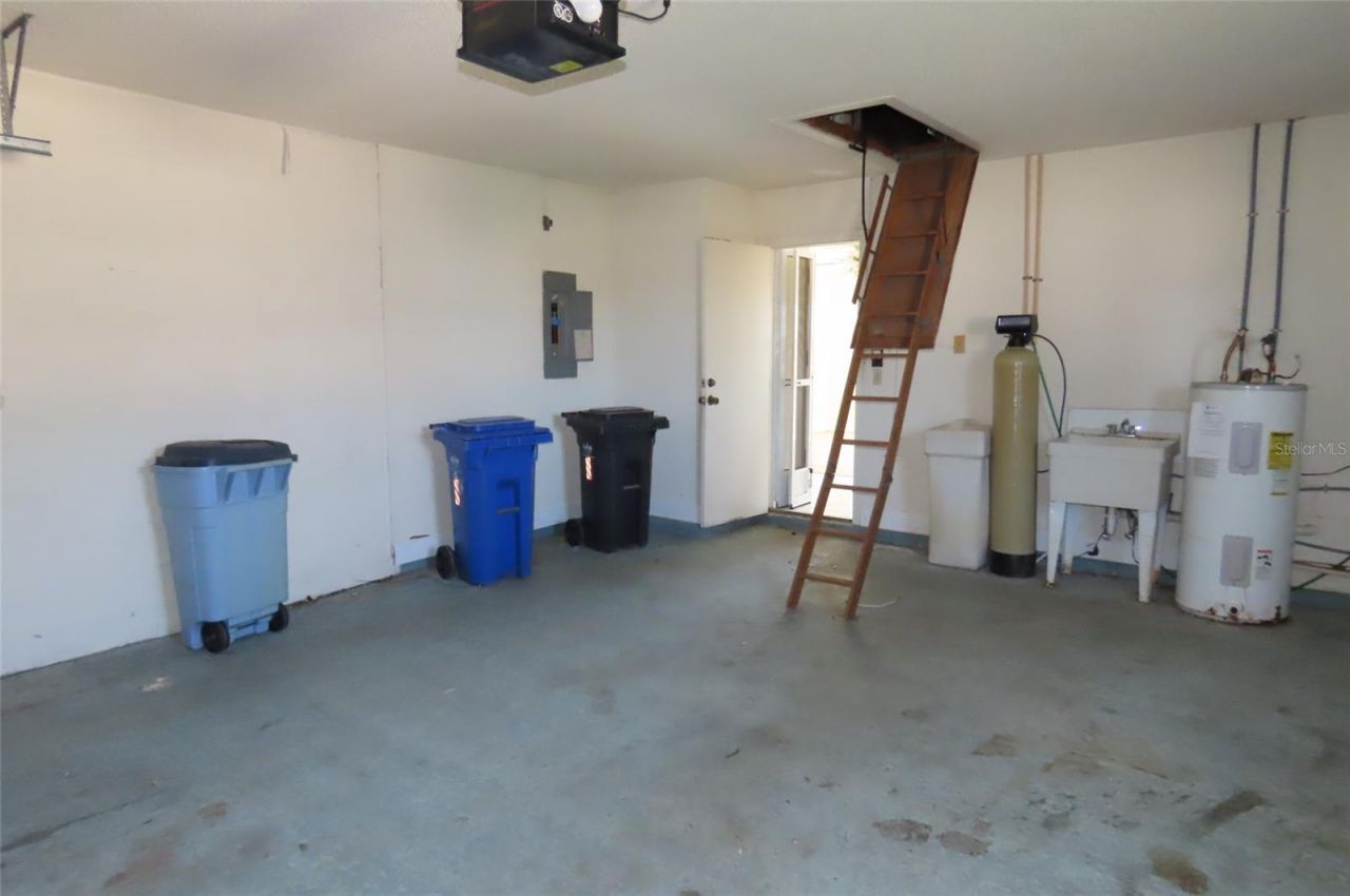 910 El Rancho Drive , Sun City Center, FL 33573 Photo