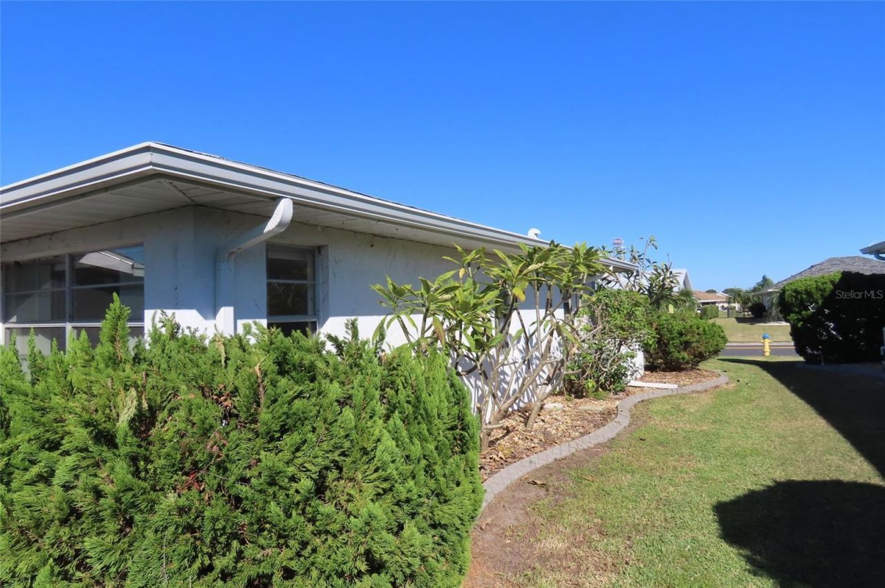 910 El Rancho Drive , Sun City Center, FL 33573 Photo