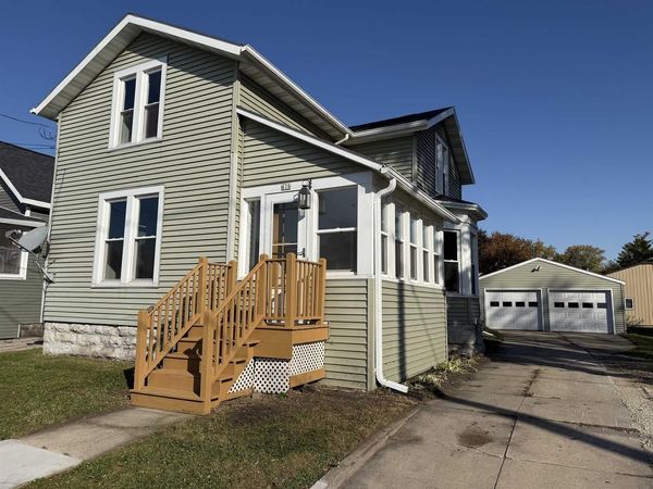 616 BAY SHORE DRIVE, Oshkosh, WI 54901