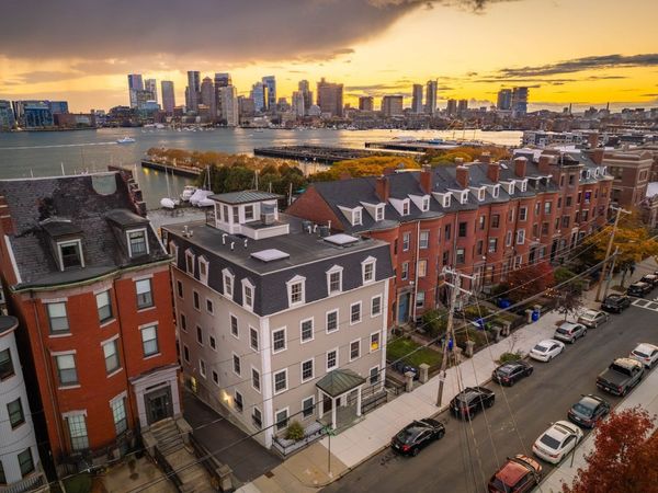 195 Webster St, Unit 4, Boston, MA 02128