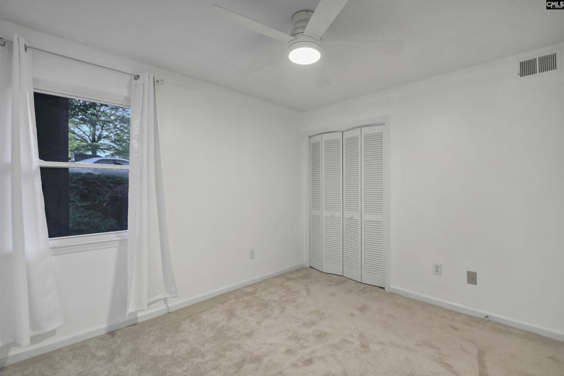 114 Edgewater Lane  Photo 14