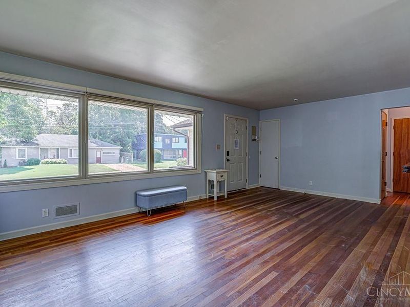 116 E Central Avenue, Oxford, OH 45056 Photo 2