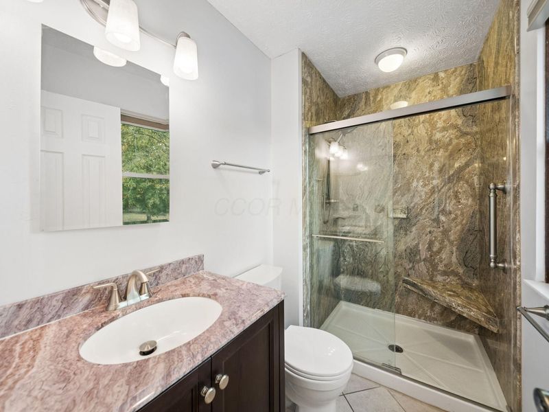 862 Ridenour Road , Columbus, OH 43230 Photo 11