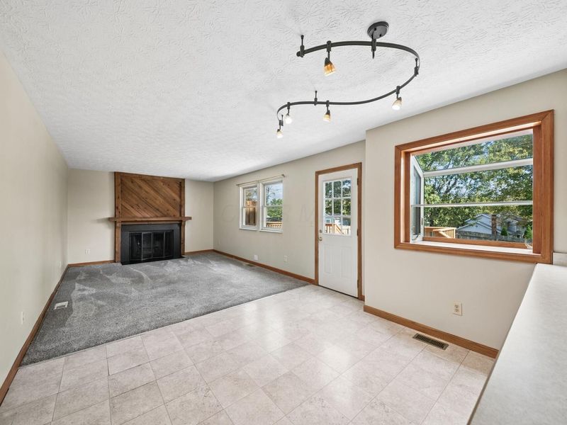 862 Ridenour Road , Columbus, OH 43230 Photo 5