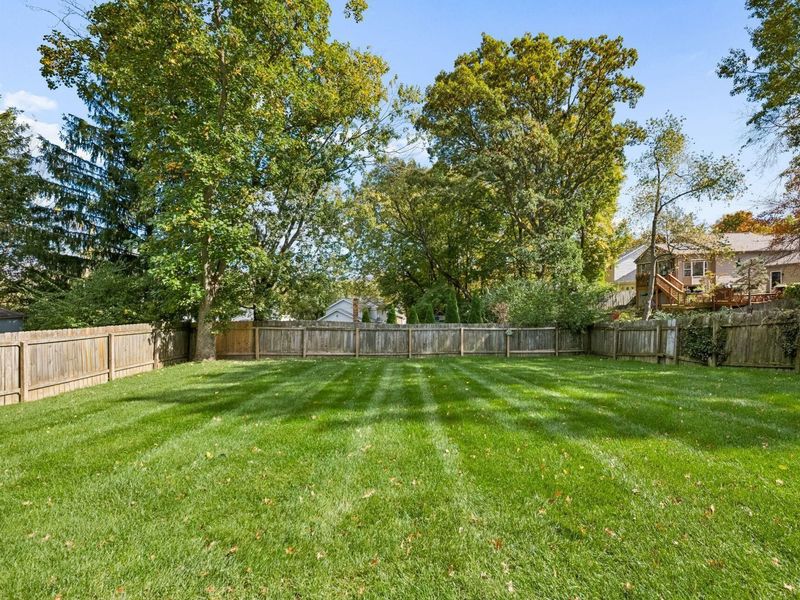 862 Ridenour Road , Columbus, OH 43230 Photo 6